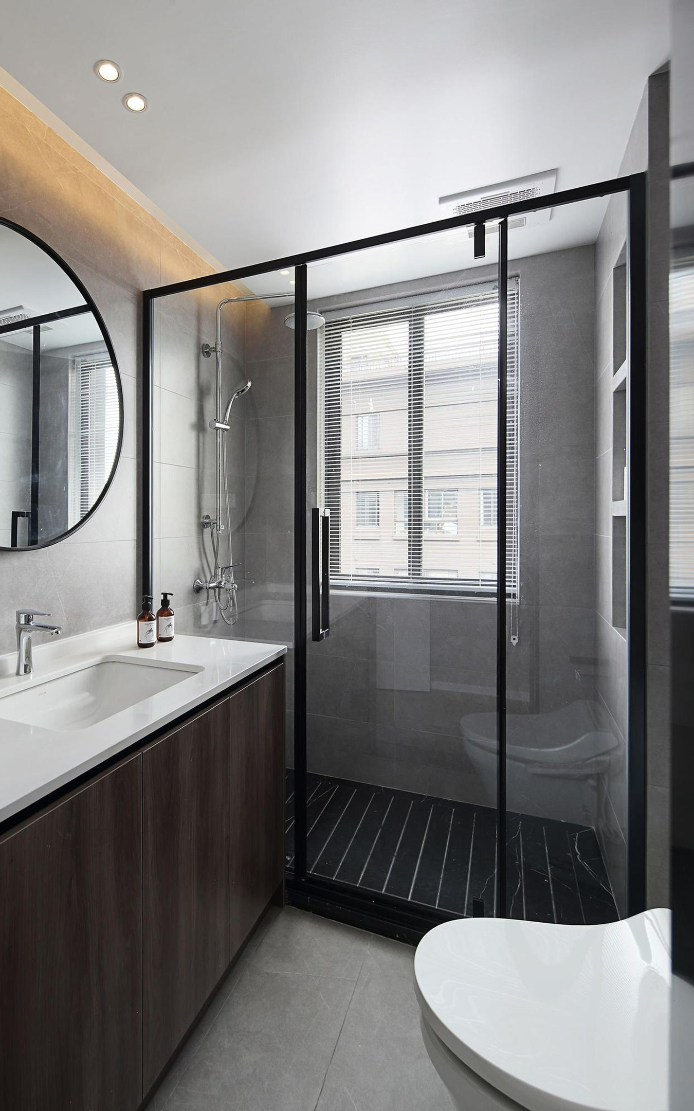 Pison Esquadrias - Box