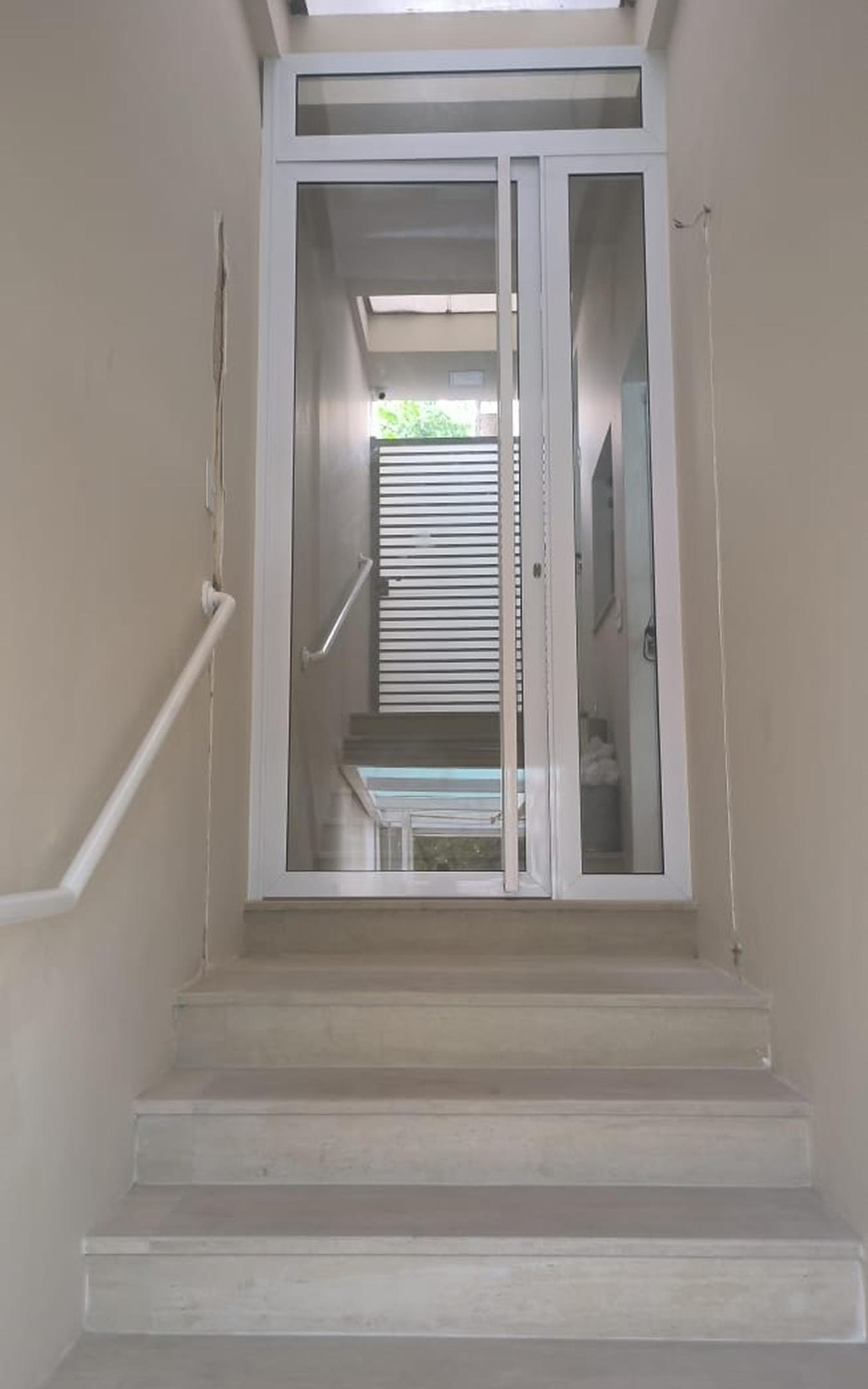 Pison Esquadrias - Portas